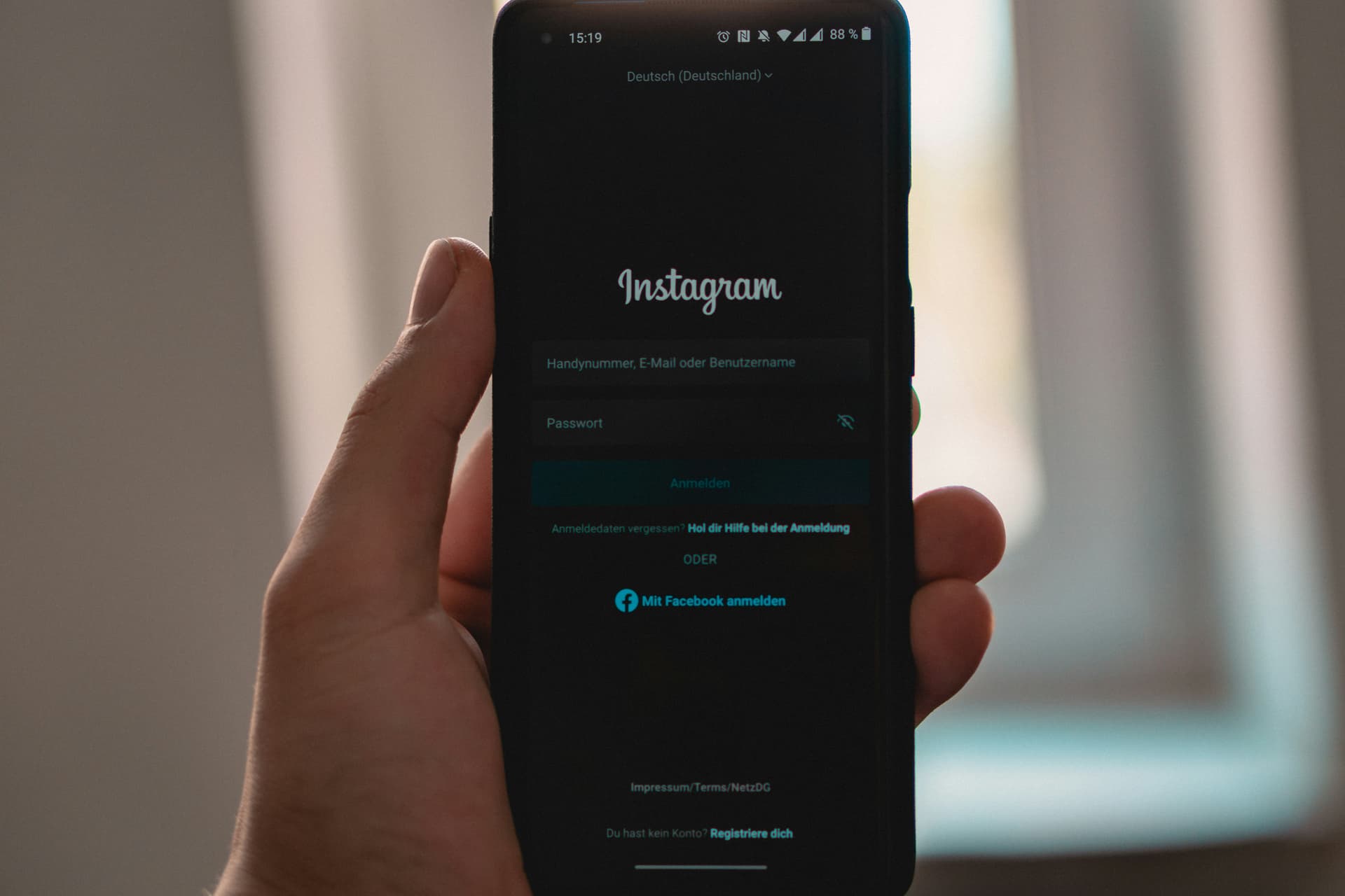 How Do Instagram Accounts Get Hacked